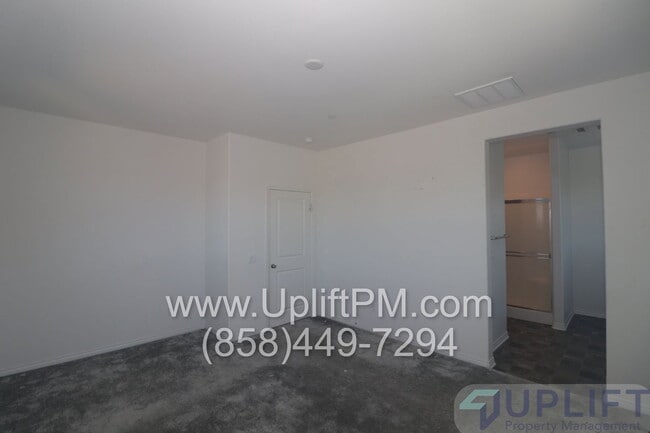 Building Photo - 36351 Elizabeth Ln