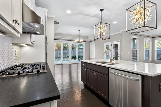 Building Photo - 3515 Knobcone Dr