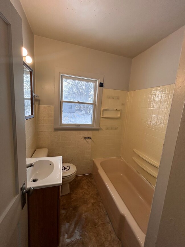 Building Photo - 540 Congress Ave