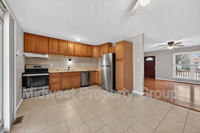 Building Photo - 2244 Millvalley Dr