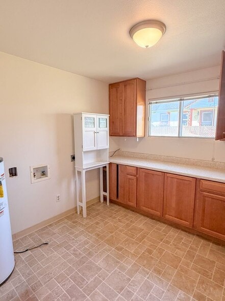 Building Photo - 615 Shasta Ave