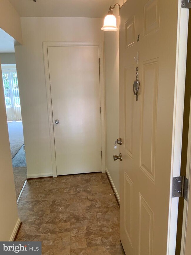 Building Photo - 14905 Cleese Ct