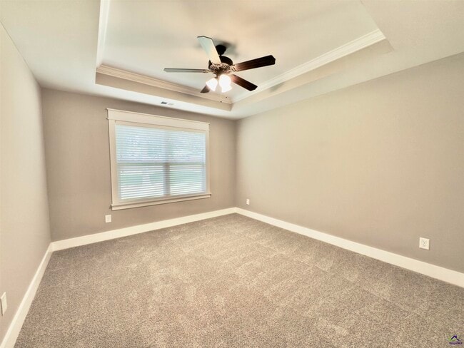 Building Photo - 408 Hawk's Nest Dr