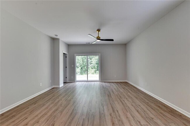 Building Photo - 175 Grey Falcon Ave