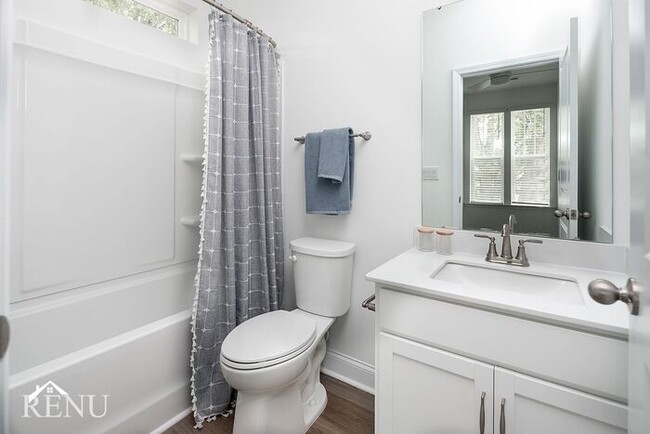 Building Photo - 640 Ethridge Pl