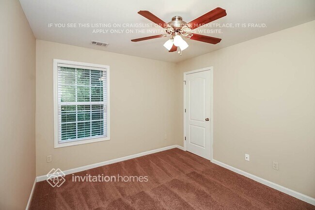 Building Photo - 3021 Leatherleaf Tr