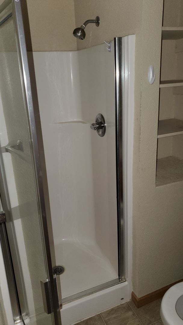 Building Photo - 1622 Clover Dr