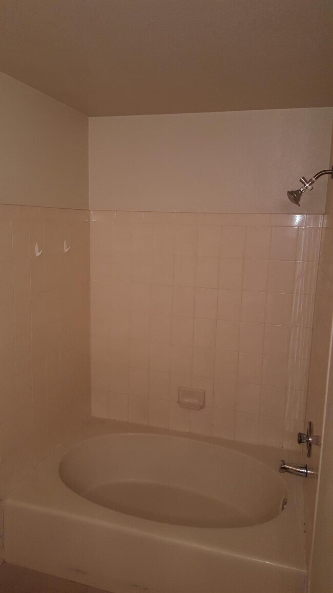 Building Photo - 16610 S 32nd Pl