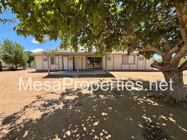 Building Photo - 21150 Nandina St