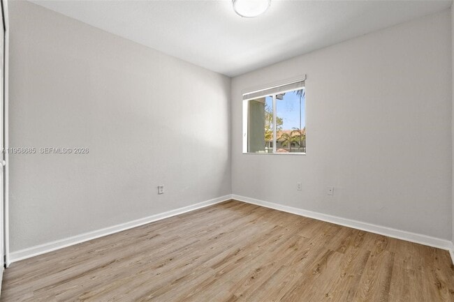 Building Photo - 1458 SE 24th Ct