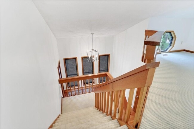 Building Photo - 6061 Blackberry Ln