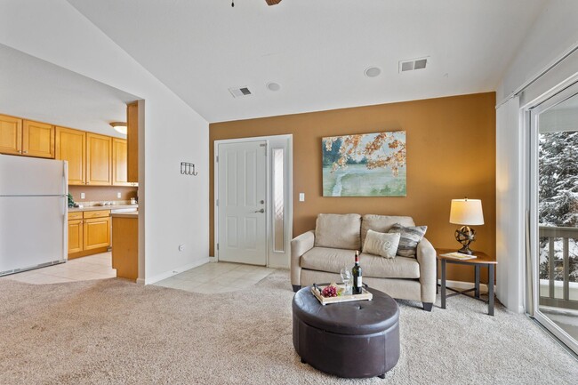 Building Photo - Great 2 Bed 2 Bath Condo in Loveland Avail...