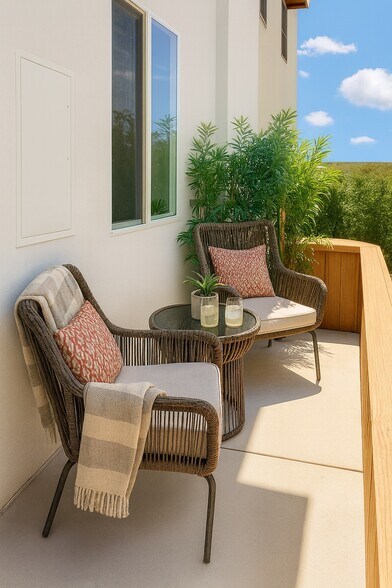 Building Photo - 3332 Madera Ave