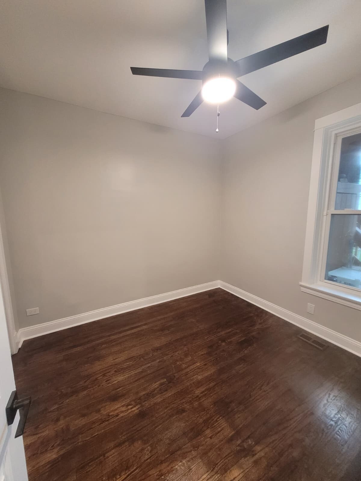 Bedroom - 4317 N Ashland Ave