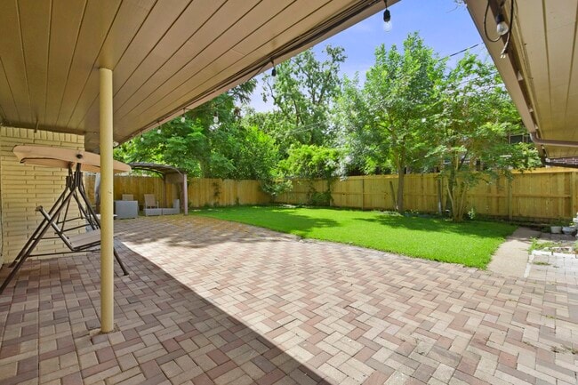 Building Photo - 3123 Deal St