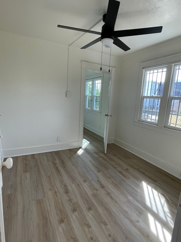 Building Photo - 515 N Burlington Ave