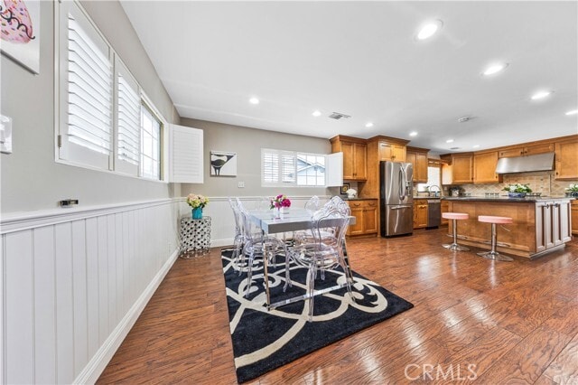 Building Photo - 927 Montecito Dr
