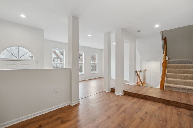 Building Photo - 21193 Millwood Square
