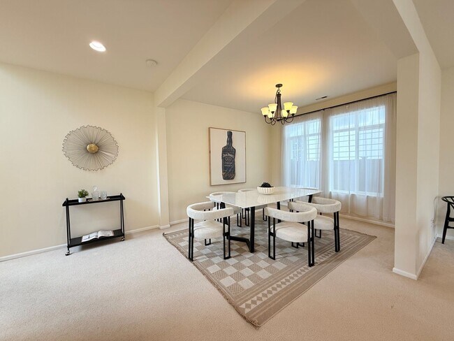 Building Photo - For Rent – Bright & Spacious Home with Bonus Room