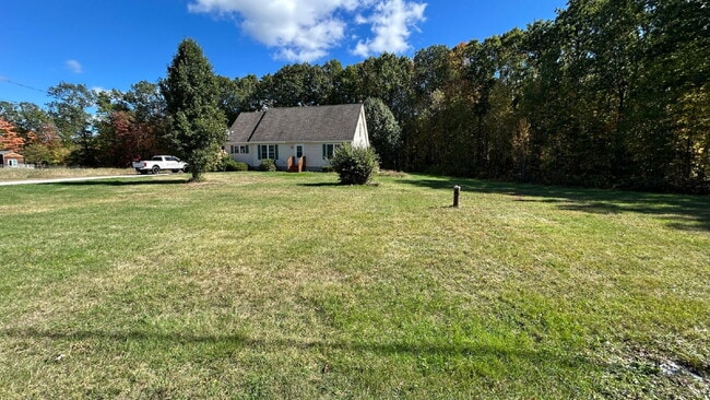 Building Photo - Spacious 3-Bedroom Cape – Quiet Country Li...