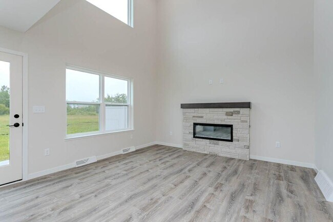 Building Photo - 3504 Green Pastures Ln