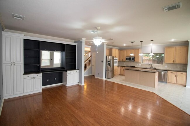 Building Photo - 21534 Pointed Oak Ln