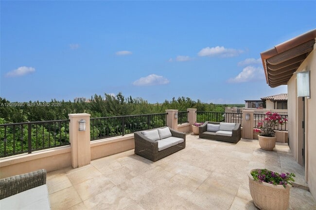 Building Photo - 6226 Paradise Point Dr