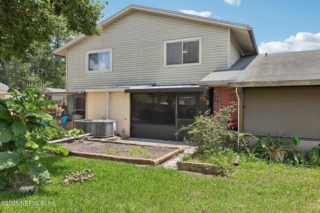 Building Photo - 1262 The Grove Rd