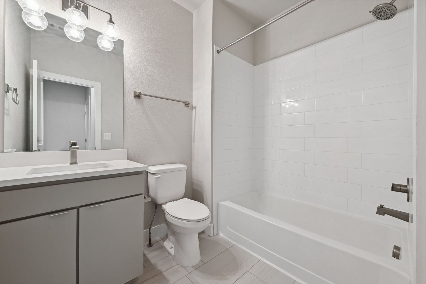 Building Photo - 6719 S Tempe Ct