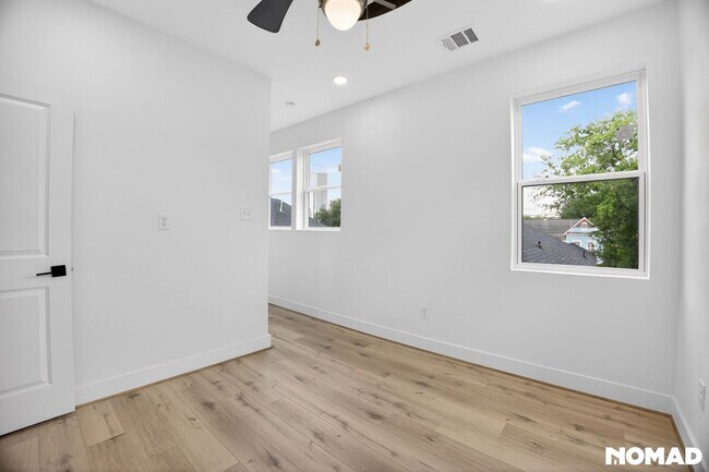 Building Photo - Brand new, Modern 2BR in Houston