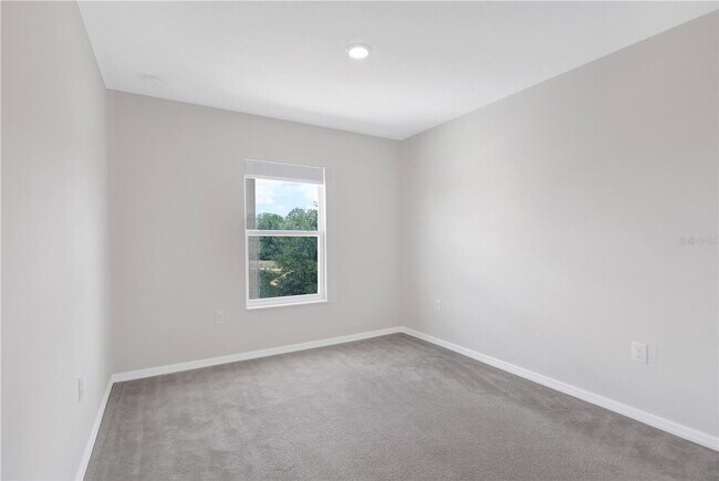 Building Photo - 4225 Beargrass St