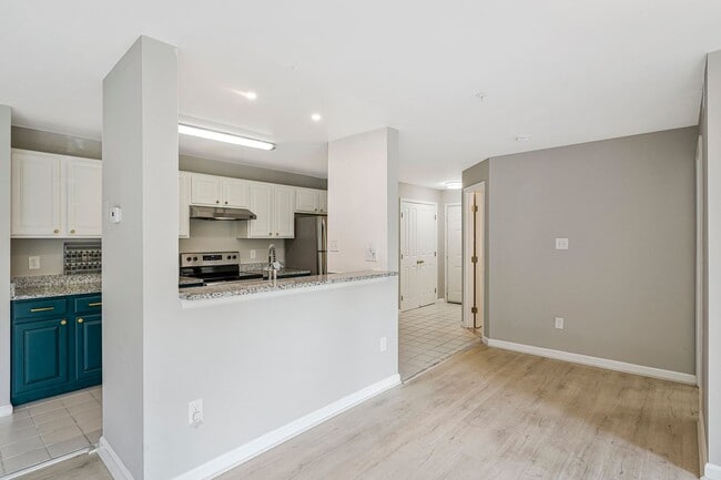 Building Photo - Don’t miss your chance to make it yours!