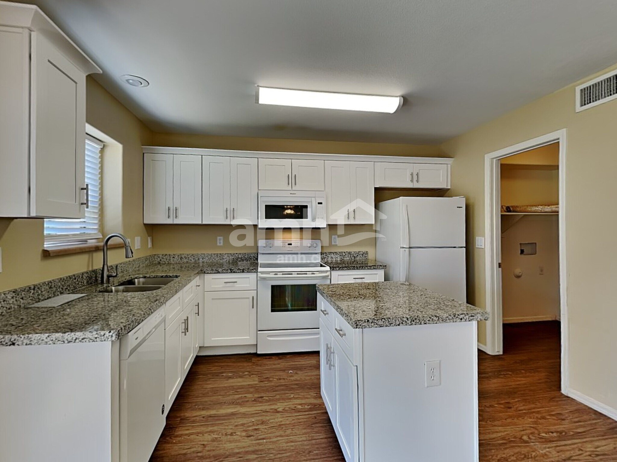 Building Photo - 8711 S 50th Ln