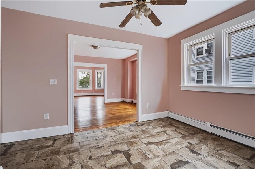 Building Photo - 27 Longfellow Terrace
