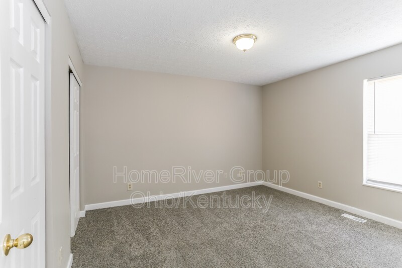 Building Photo - 1707 Farberdale Dr