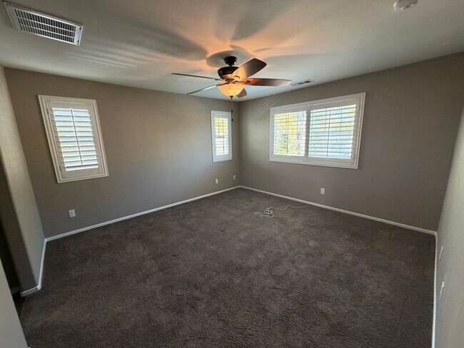 Building Photo - 27238 Avon Ln