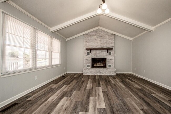 Building Photo - 2089 Rock Springs Cir