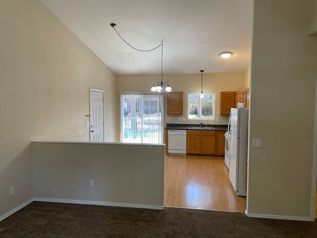 Building Photo - Adorable 3 Bedroom Home in Woodland Park