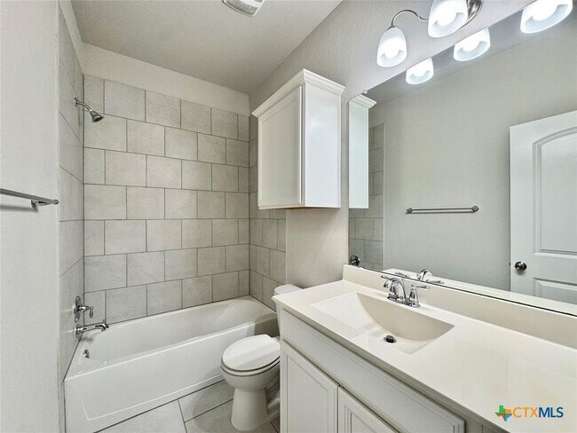 Building Photo - 113 Homily Dr