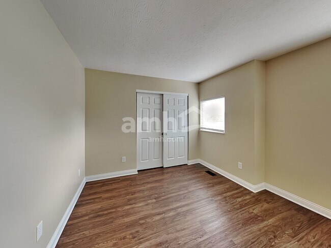 Building Photo - 270 Huntington Dr