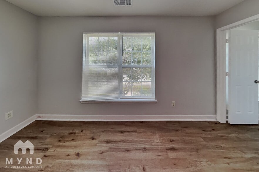 Building Photo - 1020 Alston Hill Dr