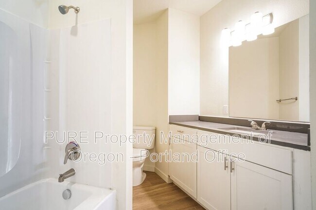 Building Photo - 22025 NE Halsey St