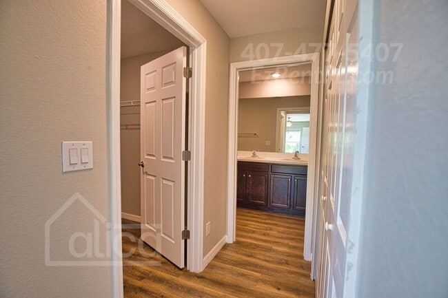 Building Photo - 2905 3rd St SW