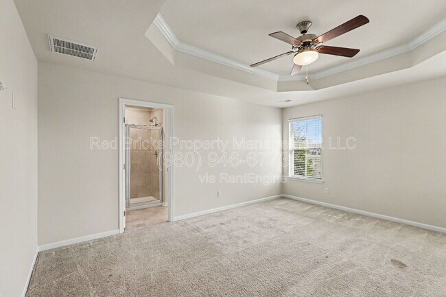 Building Photo - 11007 Discovery Dr NW