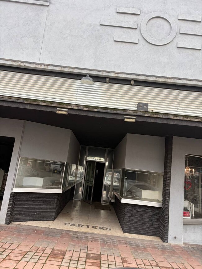 Building Photo - 133 S K St