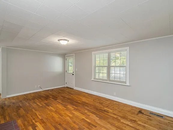 Building Photo - 6006 Fayette Ln