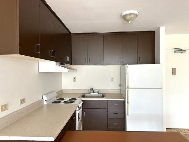 Building Photo - Pet Friendly - Diamond Head Hillside 2BR/1...