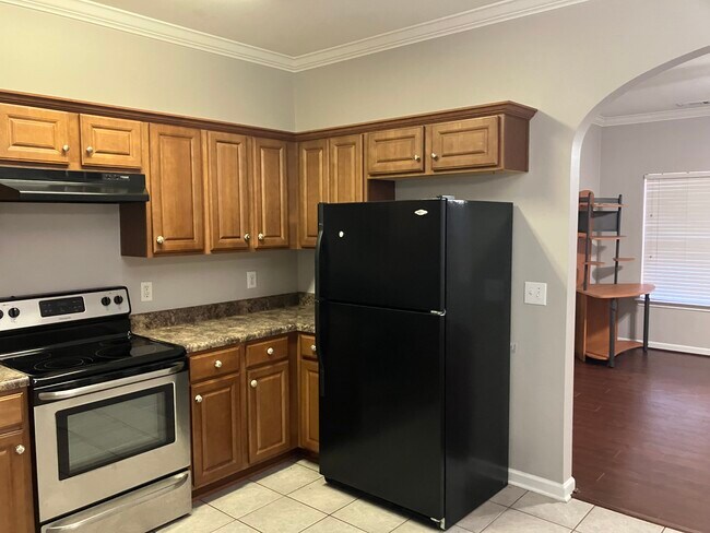 Building Photo - 261 Oxmoor Pl