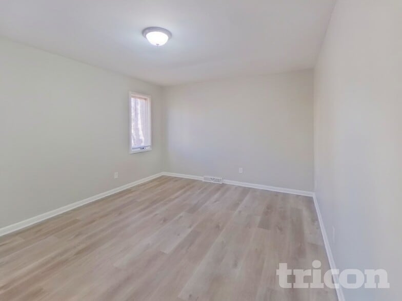 Building Photo - 911 Burtonwood Cir