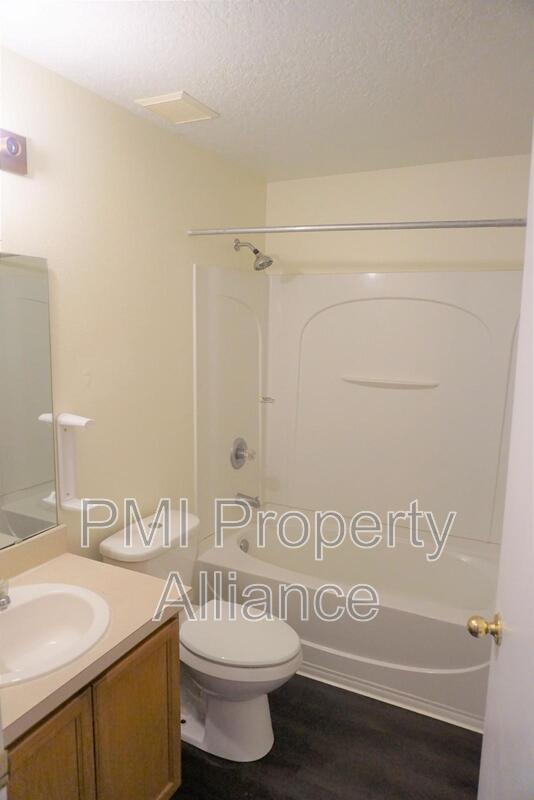 Building Photo - 1153 Elderberry Dr